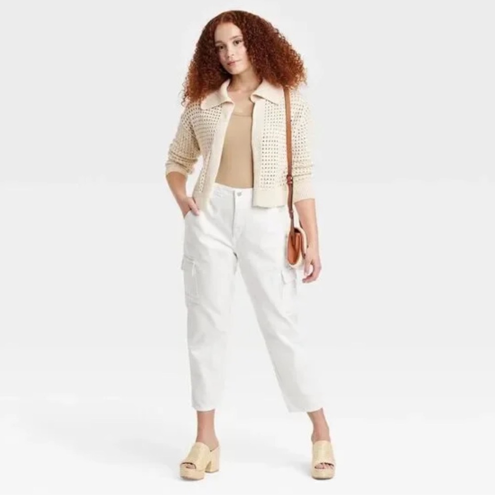 Universal Thread Mid-Rise Boyfriend Jeans White Size 12 REG